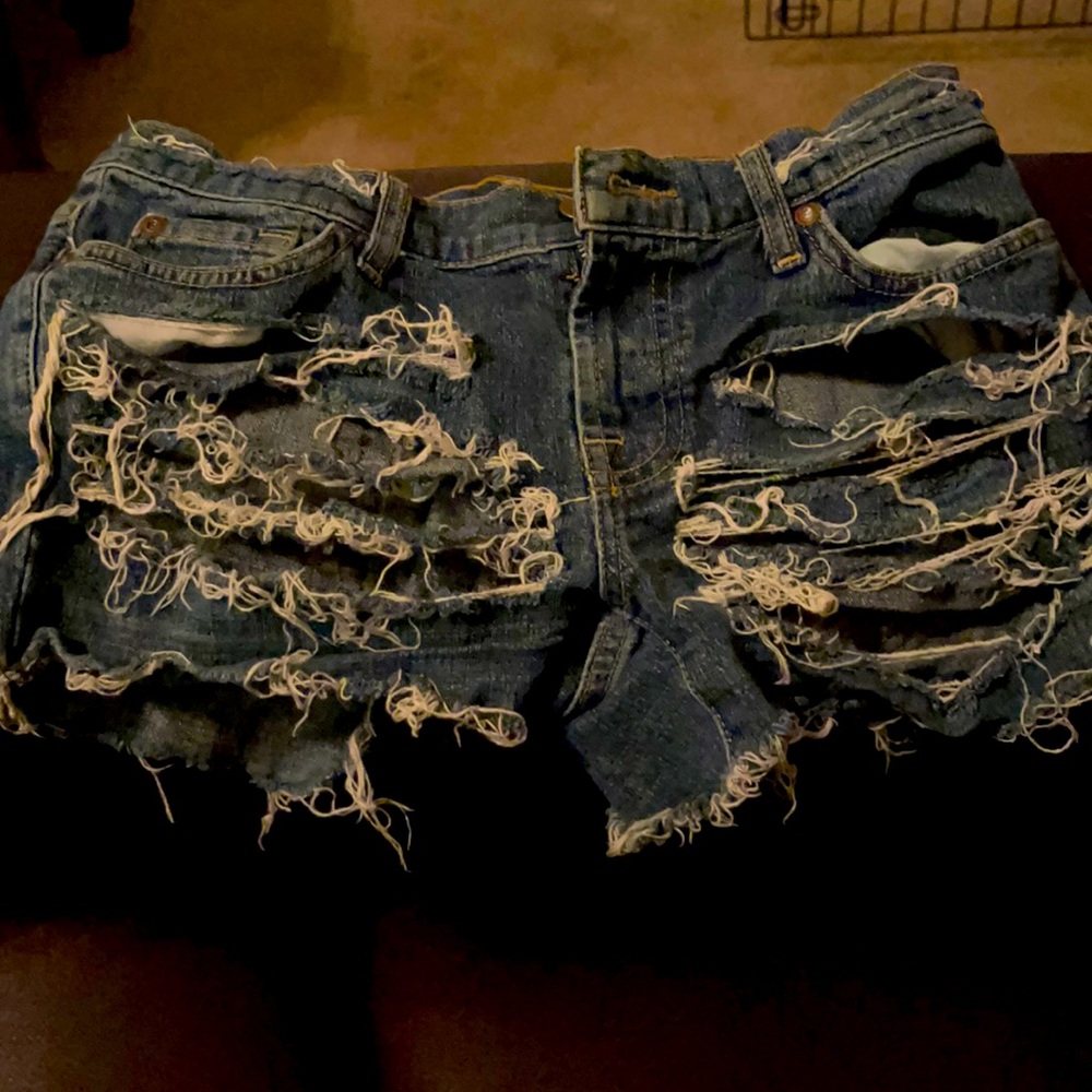 Short Shorts Alert!!!